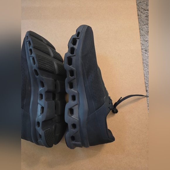 On Running Men Size 11 Cloudmonster - Picture 6 of 14